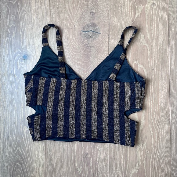 Soprano | gold and black metallic strip crop top with cutouts - Picture 5 of 8